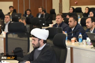 با حضور رئیس دانشگاه و جمعی از اساتید و نخبگان دانشگاهی

نشست هم‌اندیشی نقش دانشگاه در تحقق ایران قوی برگزار شد 21