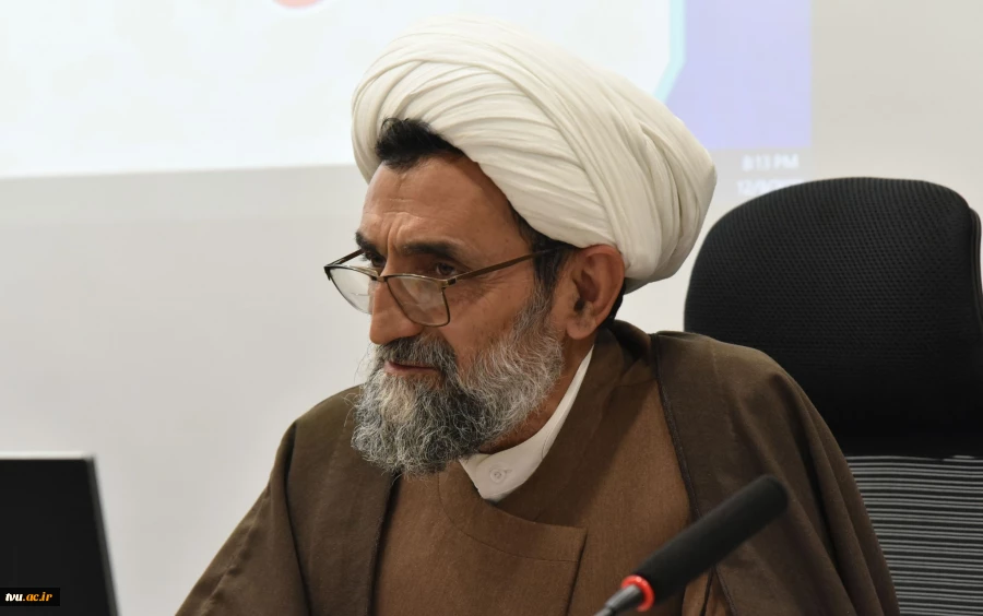 با حضور رئیس دانشگاه و جمعی از اساتید و نخبگان دانشگاهی

نشست هم‌اندیشی نقش دانشگاه در تحقق ایران قوی برگزار شد 25