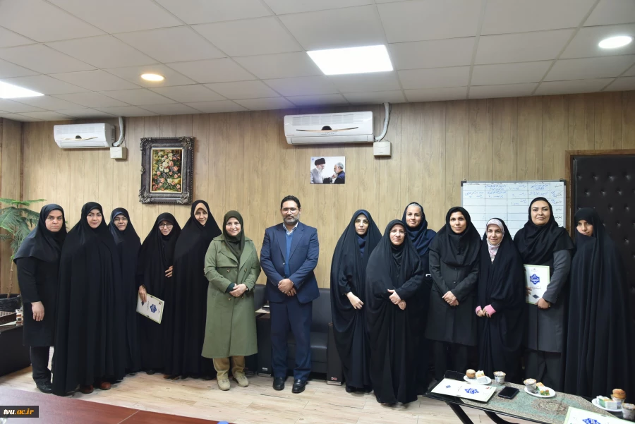 نشست بانوان حوزه معاونت فرهنگی و دانشجویی با دکتر جعفری به مناسبت ولادت حضرت زهرا (سلام الله علیها) 2