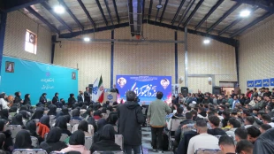 دکتر نیکزاد، نایب رئیس مجلس شورای اسلامی در مراسم گرامی‌داشت روز دانشجو :

دانشجو و دانشگاه باید پرسشگر، هوشمند و سازنده جامعه باشند 9