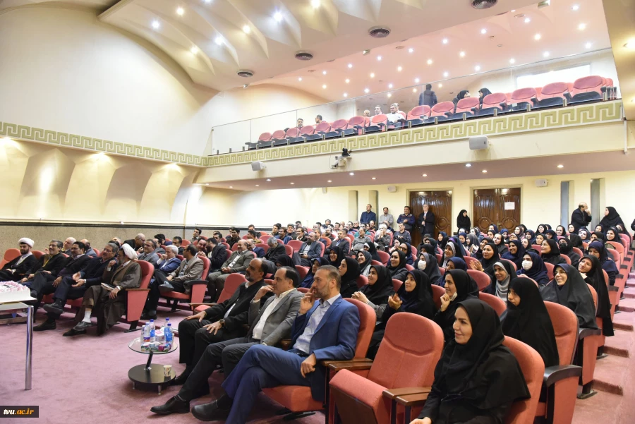 با حضور رئیس و هیئت ریسه دانشگاه ملی مهارت:

جشن میلاد حضرت فاطمه(س) و گرامیداشت مقام والای زن و روز مادر برگزار شد. 6