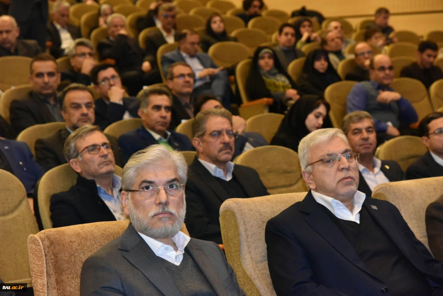 تجلیل از دکتر عباسعلی زمانی، پژوهشگر مهارتی برگزیده کشور از دانشگاه ملی مهارت با حضور وزیر علوم، تحقیقات و فناوری  5