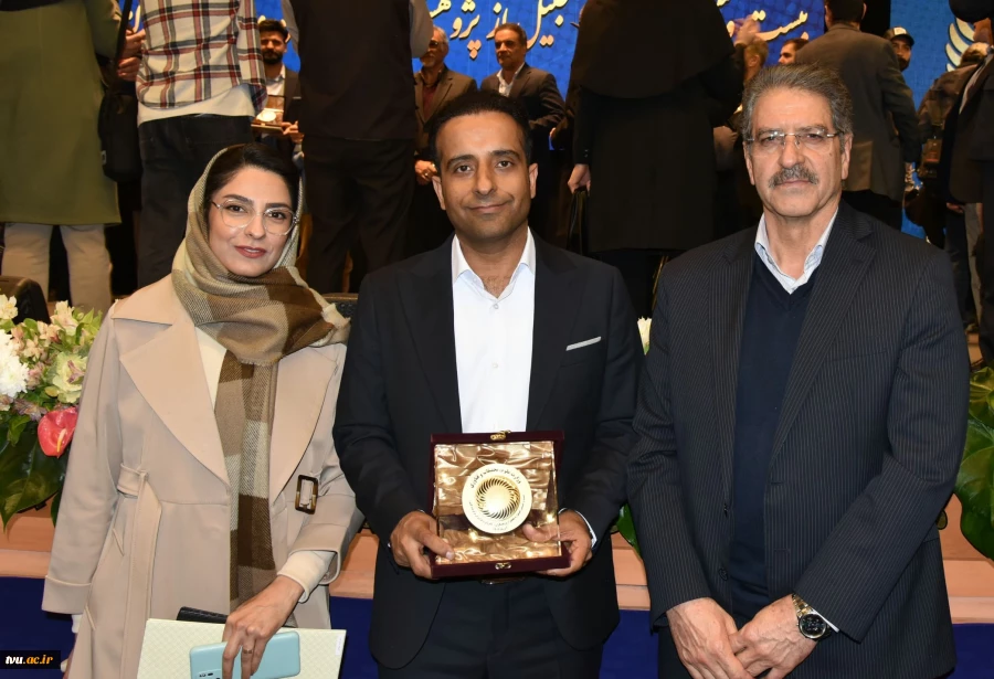 تجلیل از دکتر عباسعلی زمانی، پژوهشگر مهارتی برگزیده کشور از دانشگاه ملی مهارت با حضور وزیر علوم، تحقیقات و فناوری  11