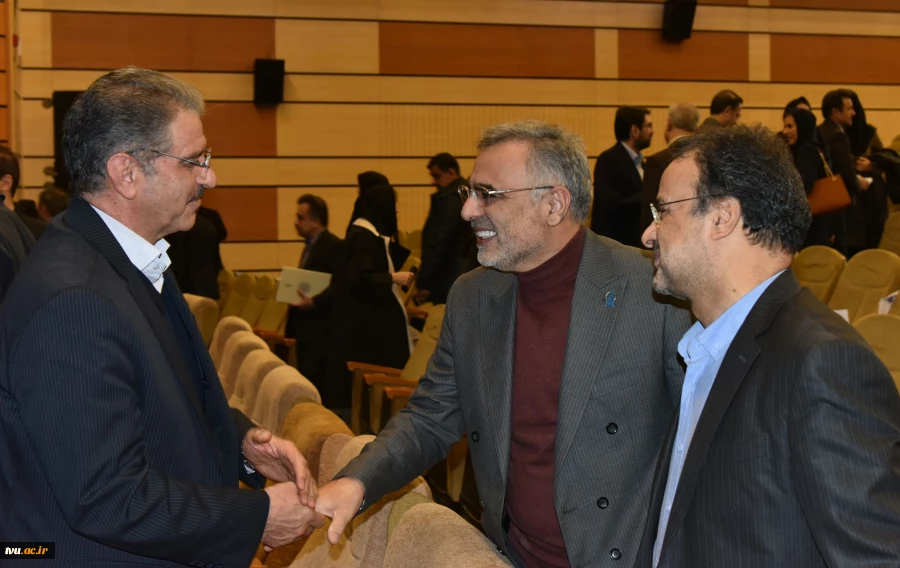 تجلیل از دکتر عباسعلی زمانی، پژوهشگر مهارتی برگزیده کشور از دانشگاه ملی مهارت با حضور وزیر علوم، تحقیقات و فناوری 2