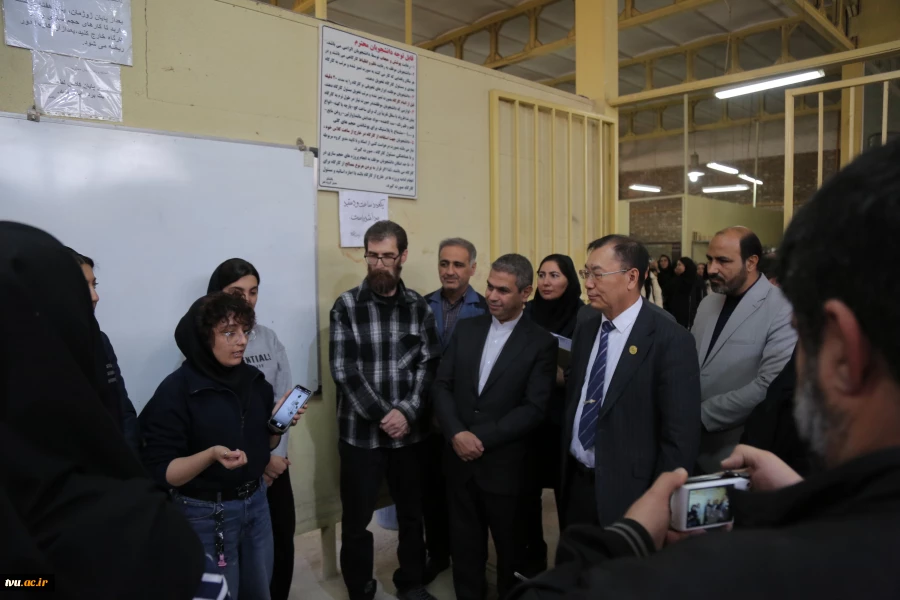بازدید رئیس کارگروه توسعه مهارت، فناوری‌های کاربردی و نوآوری بریکس از دانشکده ملی‌مهارت دختران دکتر شریعتی 4