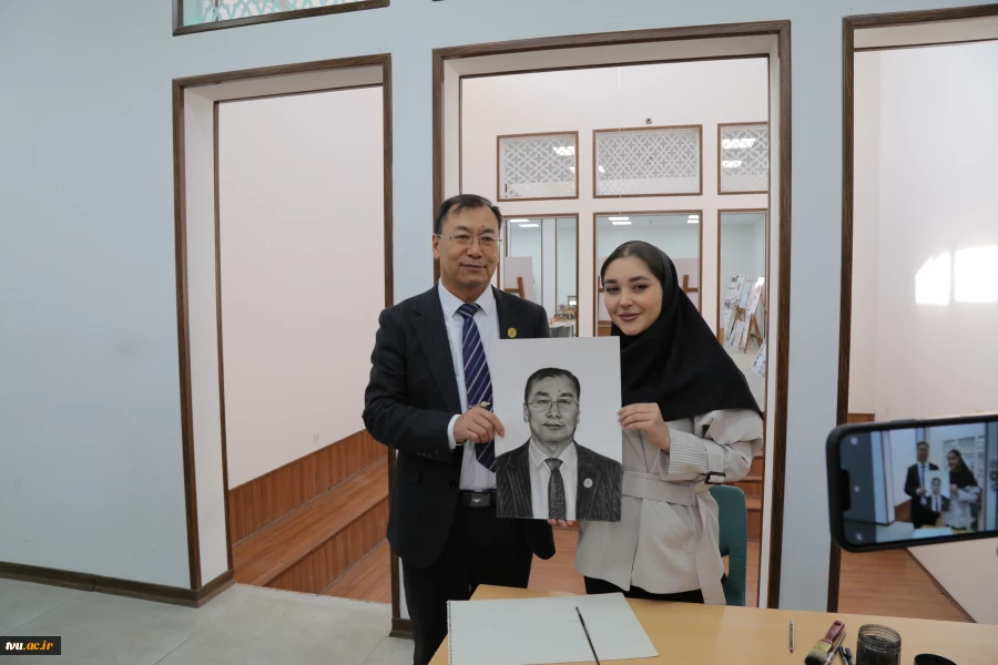 بازدید رئیس کارگروه توسعه مهارت، فناوری‌های کاربردی و نوآوری بریکس از دانشکده ملی‌مهارت دختران دکتر شریعتی 10