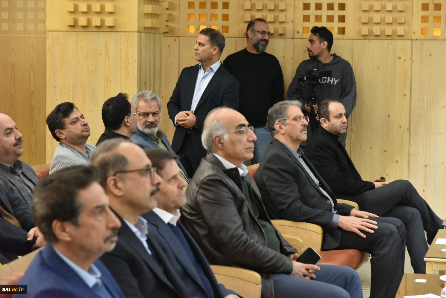 امضای تفاهم‌نامه همکاری بین دانشگاه ملی مهارت و شرکت ملی صنایع پتروشیمی 5