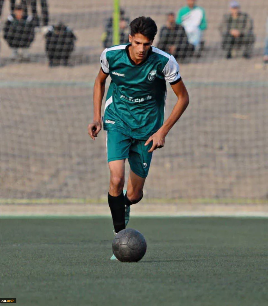 دعوت دانشجوی دانشگاه ملی مهارت استان اصفهان به اردوی تیم ملی فوتبال جوانان 2