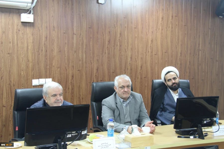 در نشست مشترک هیئت رئیسه دانشگاه ملی مهارت با هیئت رئیسه دانشگاه تربیت دبیر شهید رجایی رقم خورد؛

آغاز پذیرش دانشجوی مشترک در مقطع کارشناسی ناپیوسته با همکاری دانشگاه تربیت دبیر شهید رجایی 2