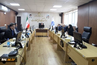 برگزاری اولین جلسه ارائه گزارش اعضای کمیته راهبری با حضور آقای دکتر زمانی رئیس دانشگاه 2