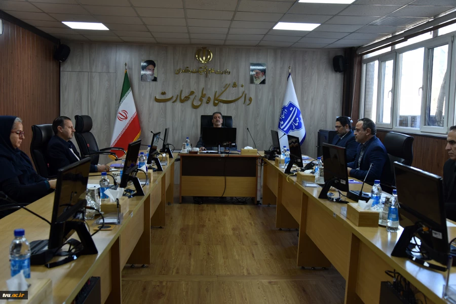 با حضور رییس دانشگاه ملی مهارت برگزار شد؛
چهارمین نشست شورای ورزش دانشگاه ملی مهارت در سال ۱۴۰۴  2