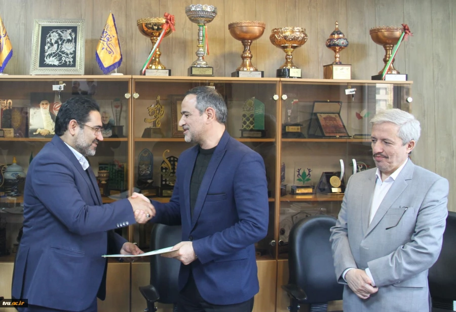 با حضور دکتر جعفری کرمانی‌پور؛
نشست صمیمانه حوزه معاونت فرهنگی و دانشجویی به مناسبت ولادت حضرت علی(ع) و روز مرد برگزار شد 6