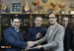 با حضور دکتر جعفری کرمانی‌پور؛
نشست صمیمانه حوزه معاونت فرهنگی و دانشجویی به مناسبت ولادت حضرت علی(ع) و روز مرد برگزار شد 10