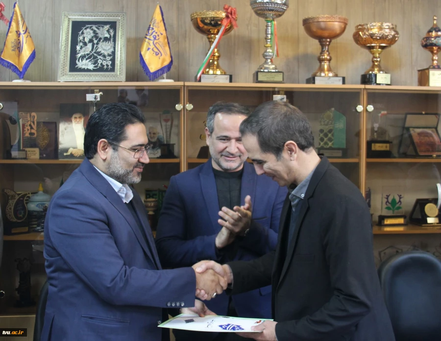 با حضور دکتر جعفری کرمانی‌پور؛
نشست صمیمانه حوزه معاونت فرهنگی و دانشجویی به مناسبت ولادت حضرت علی(ع) و روز مرد برگزار شد 11