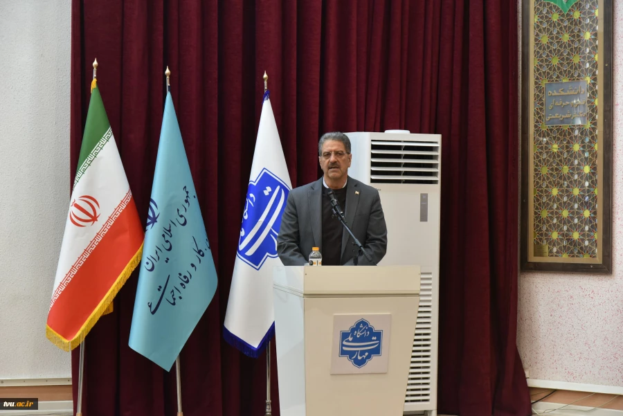 با هدف راه اندازی قطب طراحی پوشاک کشور:

امضاء تفاهم نامه همکاری میان دانشگاه ملی مهارت و معاونت کارآفرینی و اشتغال وزارت تعاون، کار و رفاه اجتماعی 6