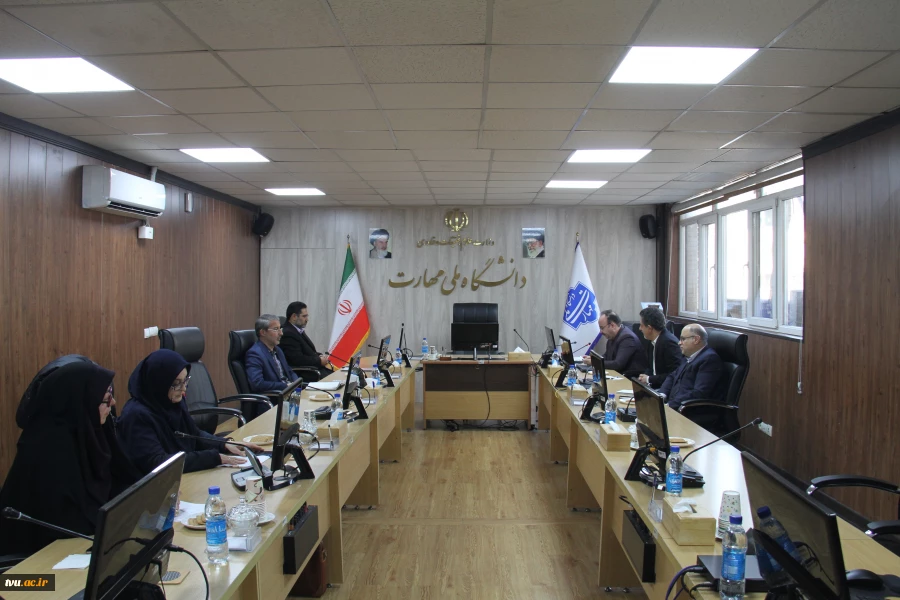 نخستین جلسه شورای ایمنی، بهداشت و محیط زیست (HSE) دانشگاه ملی مهارت برگزار  شد 2