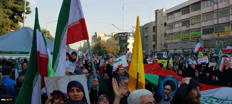 حضور هیئت رئیسه و کارکنان سازمان مرکزی دانشگاه ملی مهارت در راهپیمایی 22 دی‌ماه 4