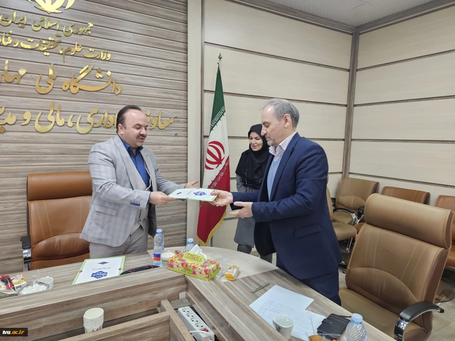 دومین جلسه میز غربال حوزه چاپ و نشر دانشگاه ملی مهارت برگزار شد 6