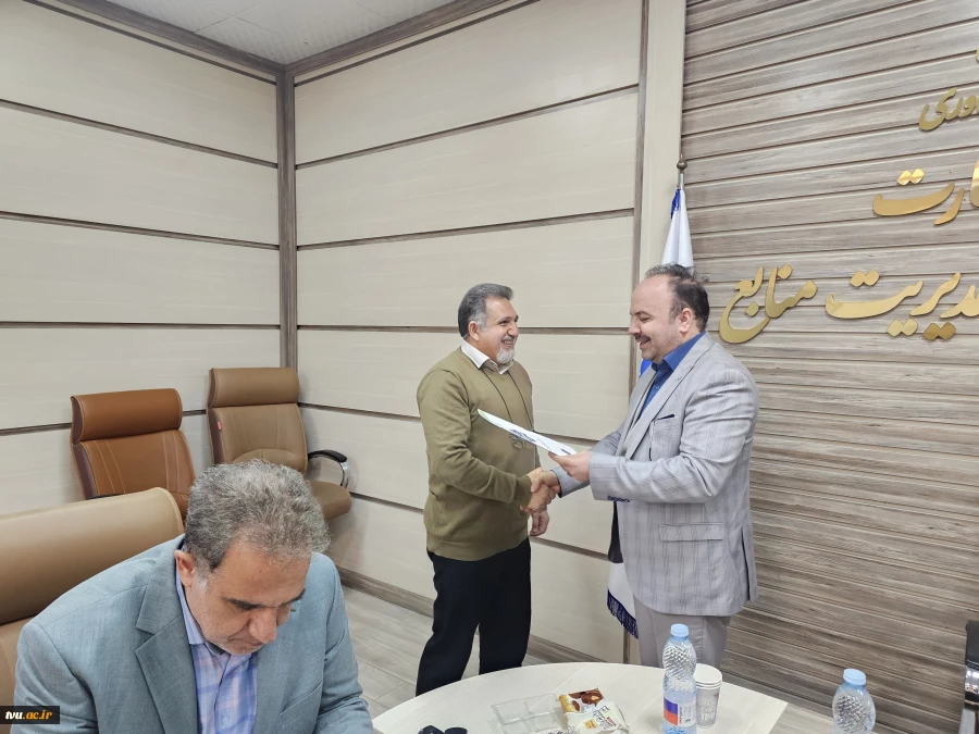 دومین جلسه میز غربال حوزه چاپ و نشر دانشگاه ملی مهارت برگزار شد 8