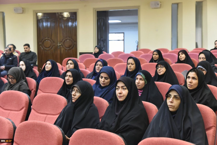 در آستانه میلاد خجسته امام زمان(عج)و گرامی‌داشت چهل و هفتمین سالگرد پیروزی انقلاب اسلامی جشن اعیاد در دانشگاه ملی مهارت برگزار شد 5