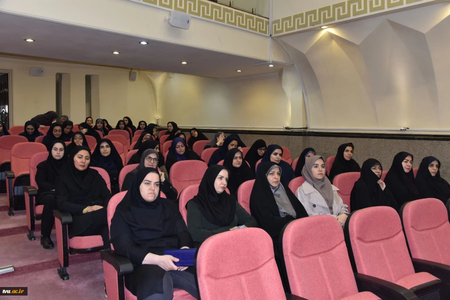 در آستانه میلاد خجسته امام زمان(عج)و گرامی‌داشت چهل و هفتمین سالگرد پیروزی انقلاب اسلامی جشن اعیاد در دانشگاه ملی مهارت برگزار شد 12