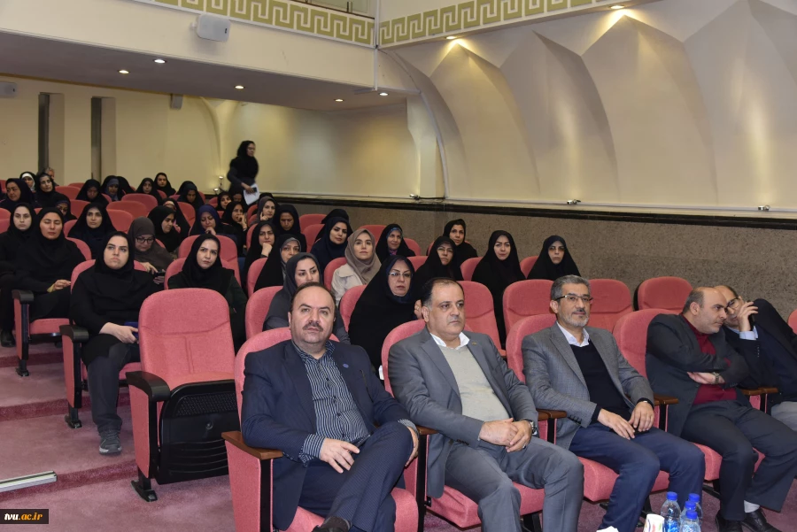 در آستانه میلاد خجسته امام زمان(عج)و گرامی‌داشت چهل و هفتمین سالگرد پیروزی انقلاب اسلامی جشن اعیاد در دانشگاه ملی مهارت برگزار شد 15