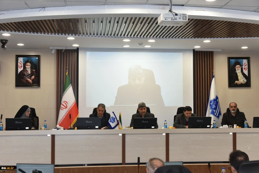 برگزاری چهارمین جلسه بنیاد حامیان دانشگاه ملی مهارت با حضور خیرین و مسئولان دانشگاه 2