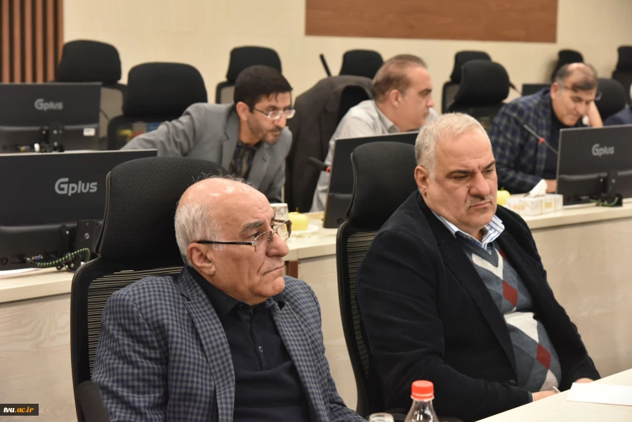 برگزاری چهارمین جلسه بنیاد حامیان دانشگاه ملی مهارت با حضور خیرین و مسئولان دانشگاه 3