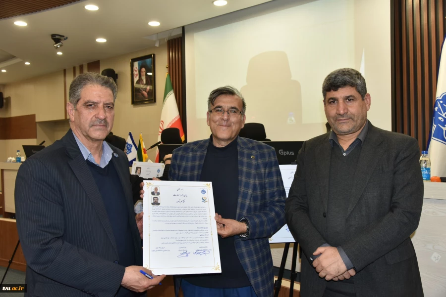 برگزاری چهارمین جلسه بنیاد حامیان دانشگاه ملی مهارت با حضور خیرین و مسئولان دانشگاه 14