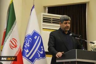 یادبود دکتر عباس صدری 38