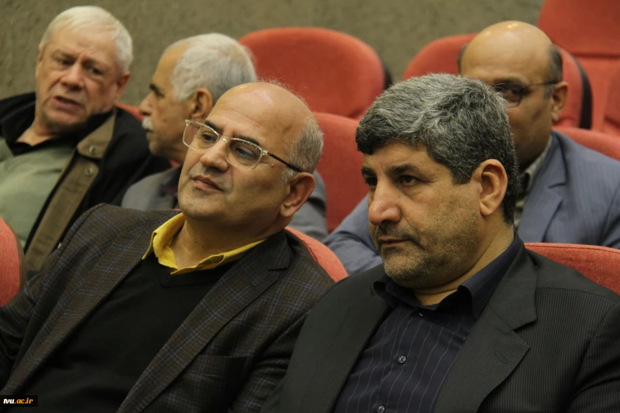 یادبود دکتر عباس صدری 43