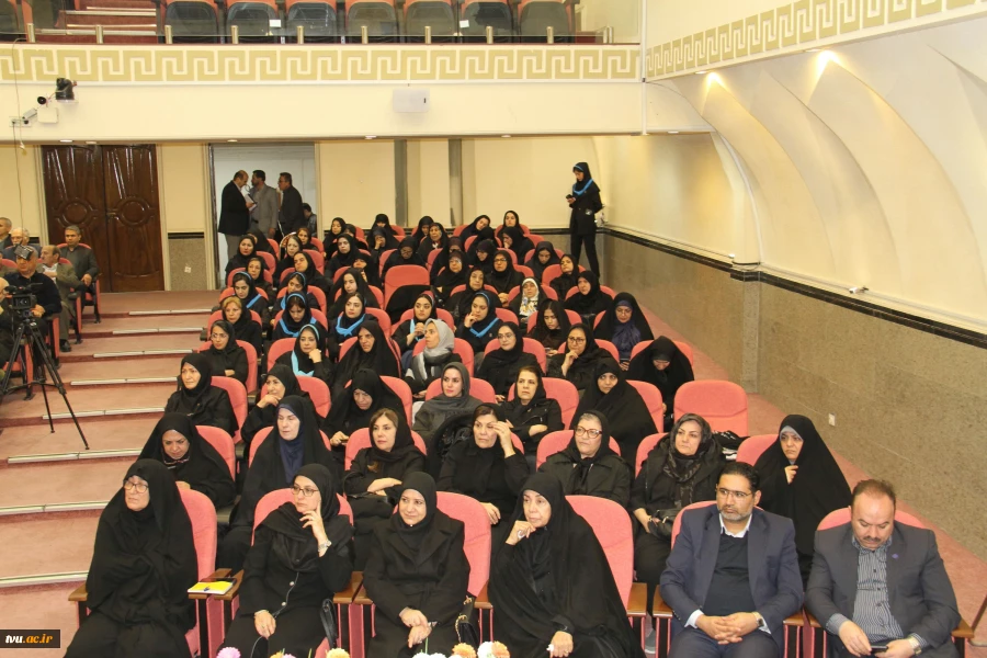 یادبود دکتر عباس صدری 53