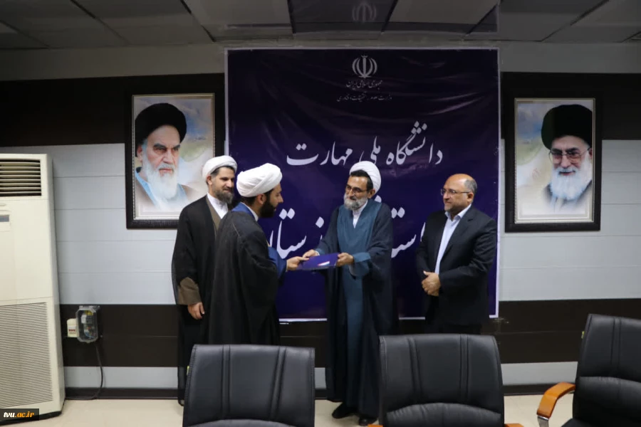 آغاز به کار رسمی نهاد نمایندگی مقام معظم رهبری در دانشگاه ملی مهارت خوزستان 4