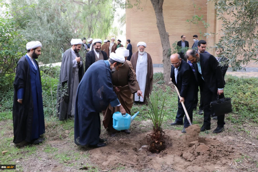 آغاز به کار رسمی نهاد نمایندگی مقام معظم رهبری در دانشگاه ملی مهارت خوزستان 6