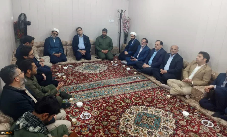 برگزاری نشست معاون فرهنگی و اجتماعی وزارت علوم در یادمان شهدای هویزه 4