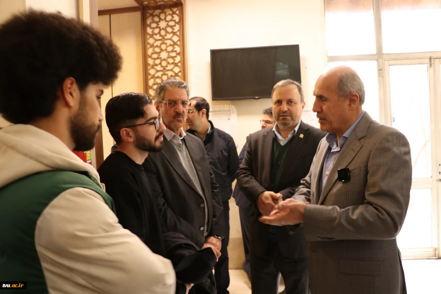بازدید معاون وزیر علوم و رئیس سازمان امور دانشجویان از دانشکده پسران انقلاب اسلامی 9