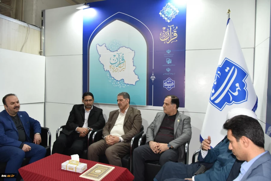 با حضور دکتر زمانی افتتاح شد؛

بخش دانشگاهی سی و سومین نمایشگاه بین‌المللی قرآن کریم با میزبانی دانشگاه ملی مهارت 12