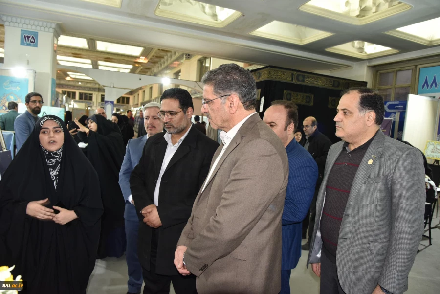 با حضور دکتر زمانی افتتاح شد؛

بخش دانشگاهی سی و سومین نمایشگاه بین‌المللی قرآن کریم با میزبانی دانشگاه ملی مهارت 24