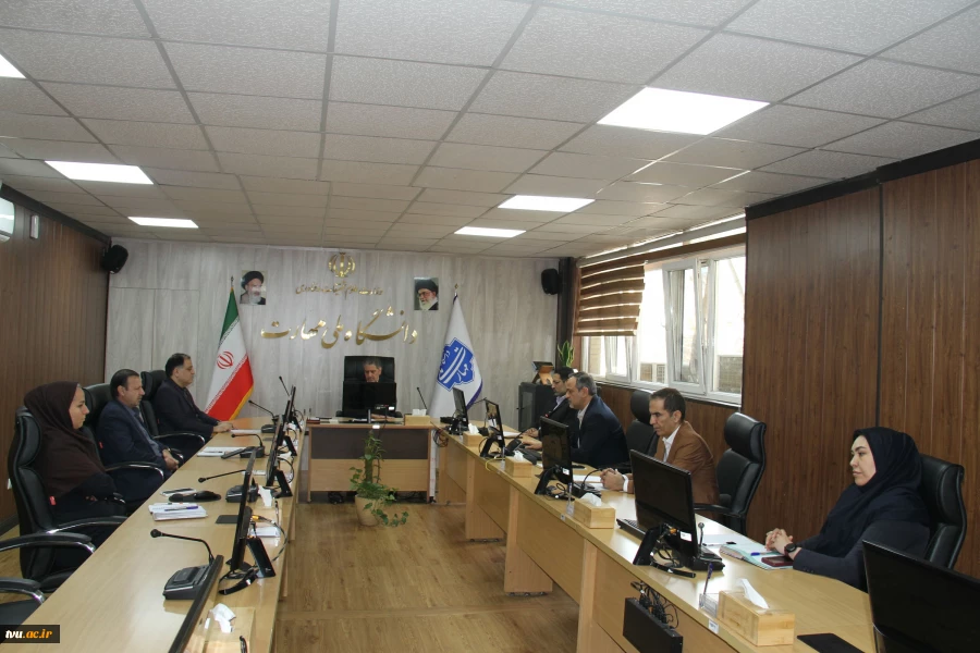 با حضور رئیس دانشگاه ملی مهارت برگزار شد؛
پنجمین نشست شورای ورزش دانشگاه ملی مهارت در سال ۱۴۰۴ 3