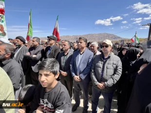 حضور آقای خالدی مدیر کل برنامه بودجه، تحول اداری و بهره وری در مراسم تشییع و خاکسپاری شهید هاشم میری بُقال 7