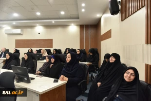 نشست رئیس دانشگاه با کارکنان  11