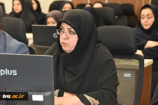 نشست رئیس دانشگاه با کارکنان  17