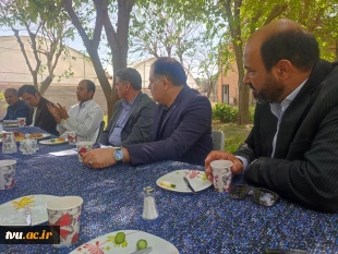 حضور ریاست دانشگاه ملی مهارت در دانشکده دختران دکتر شریعتی تهران و بازدید از گلخانه دانشکده 6