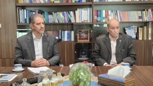 در دیدار روسای سه دانشگاه پهنه گستر کشور با معاون رئیس جمهور و رئیس سازمان اداری و استخدامی کشور تاکید شد:

ترمیم حقوق کارکنان دولت به‌ویژه اعضای غیر هیئت علمی وزارت علوم، تحقیقات و فناوری
 2