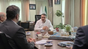 در دیدار روسای سه دانشگاه پهنه گستر کشور با معاون رئیس جمهور و رئیس سازمان اداری و استخدامی کشور تاکید شد:

ترمیم حقوق کارکنان دولت به‌ویژه اعضای غیر هیئت علمی وزارت علوم، تحقیقات و فناوری
 2