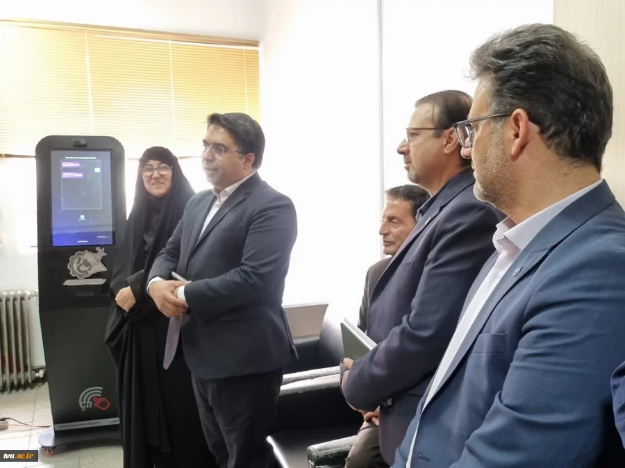 بازدید مشاوران رئیس دانشگاه به همراه آقای خالدی مدیر کل دفتر برنامه، بودجه، تحول اداری و بهره‌وری دانشگاه از دانشکده شهید شمسی پور 6