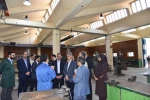 برگزاری جشنواره سرآمدی آموزش دانشگاه ملی مهارت با حضور معاون آموزشی وزارت علوم 13