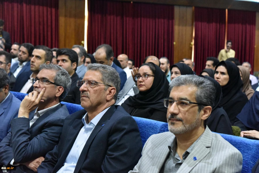 برگزاری جشنواره سرآمدی آموزش دانشگاه ملی مهارت با حضور معاون آموزشی وزارت علوم 36
