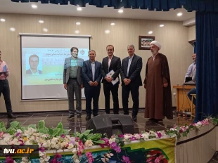 رئیس دانشگاه ملی مهارت در آیین تجلیل از سرآمدان آموزشی دانشگاه ملی مهارت واحد استانی اصفهان: 

تدوین مسیرهای آموزشی مبتنی بر چارچوب‌های ملی و بین‌المللی صلاحیت حرفه‌ای و همچنین سند آمایش رشته‌های مهارتی در دستور کار دانشگاه قرار دارد. 3