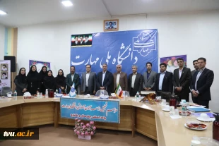 دکتر زمانی در آیین تجلیل از سرآمدان آموزشی: 

سرآمدی آموزشی در دانشگاه ملی مهارت یعنی تبدیل دانش به مهارت و مهارت به اشتغال 13
